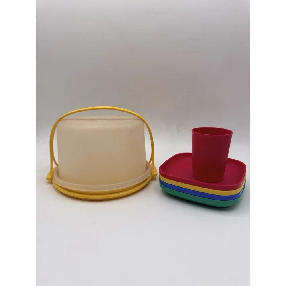 Vintage Tupperware Tupper Toys Mini Cake Carrier & 4 Plates 1 Cup Red Yellow +